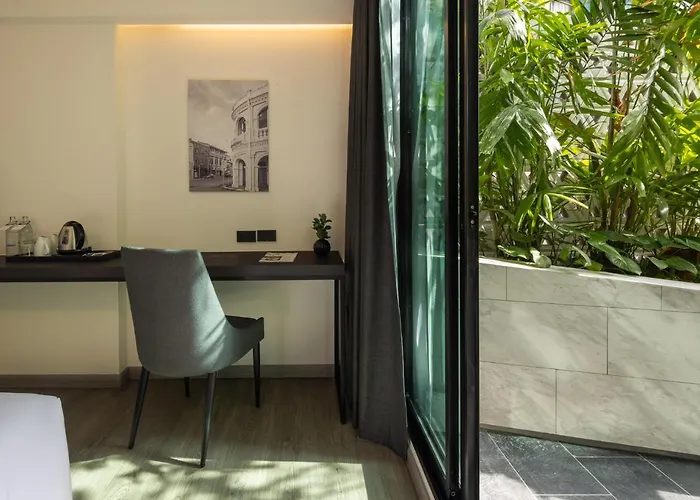 Travelodge Phuket Town