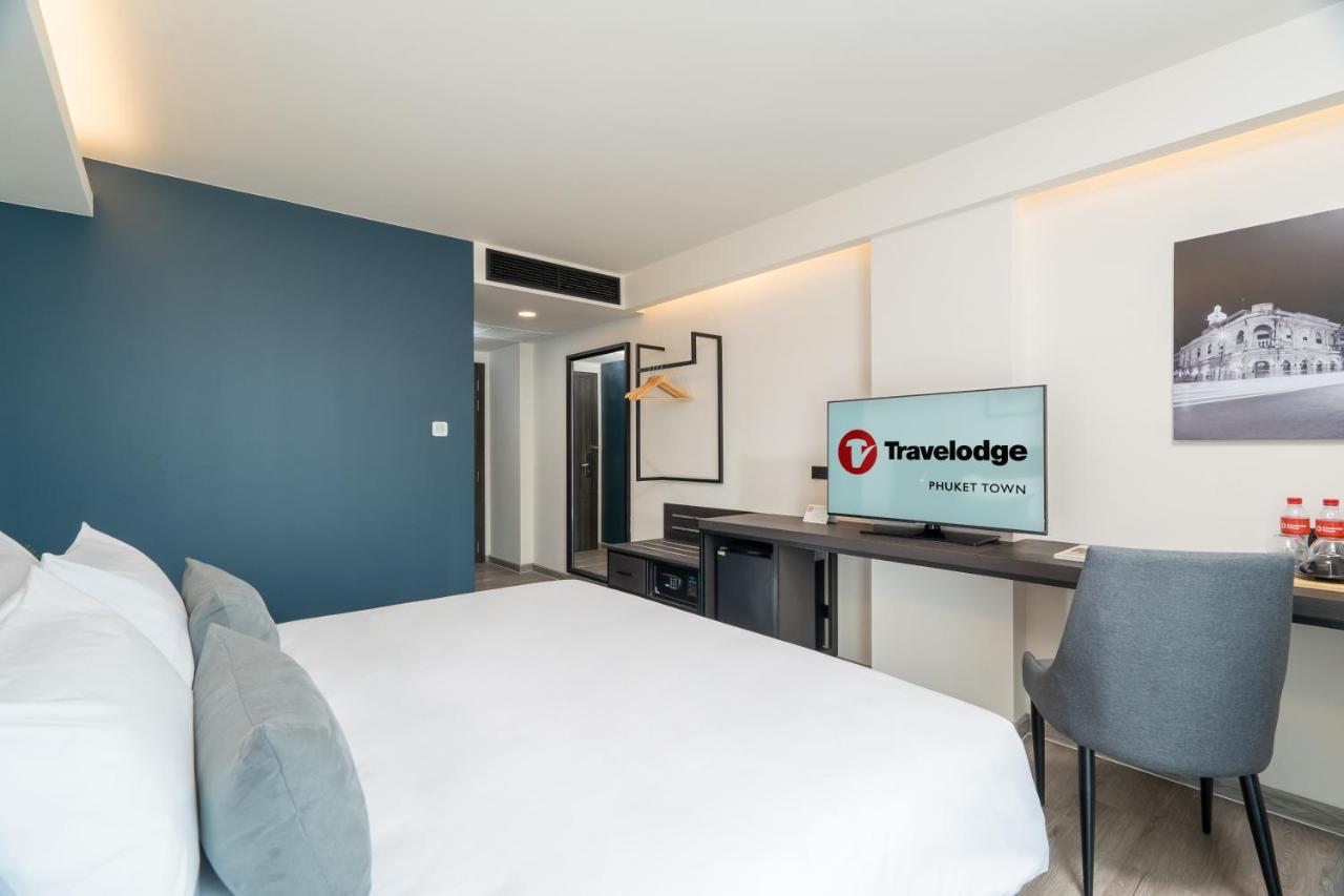 Отель Travelodge Town 4*