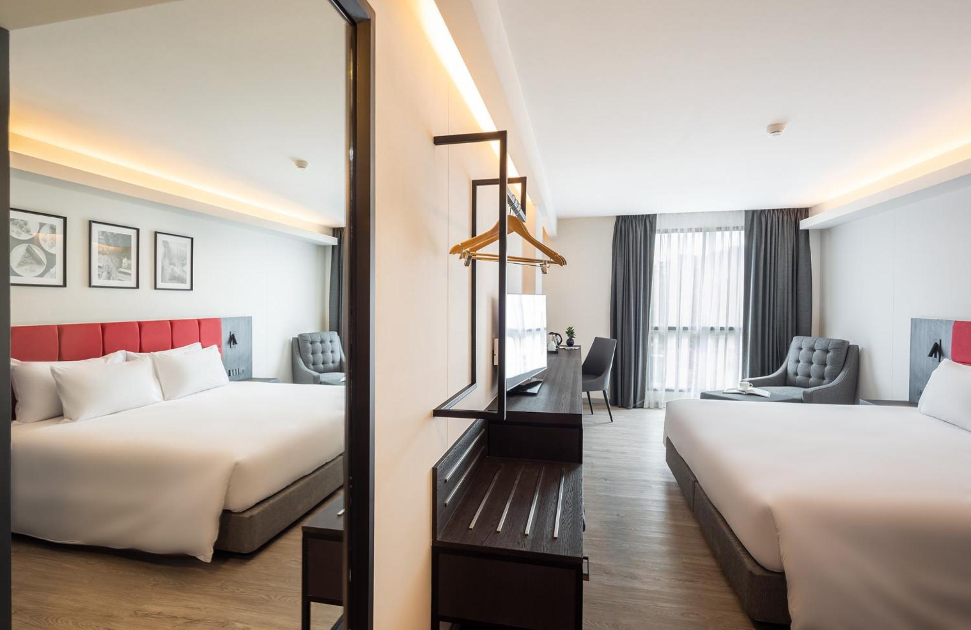 ทราเวลลอดจ์ เมืองภูเก็ต โรงแรม 4*